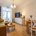 Appartement mit Meerblick, 1 Schlafzimmer und Balkon SV 611